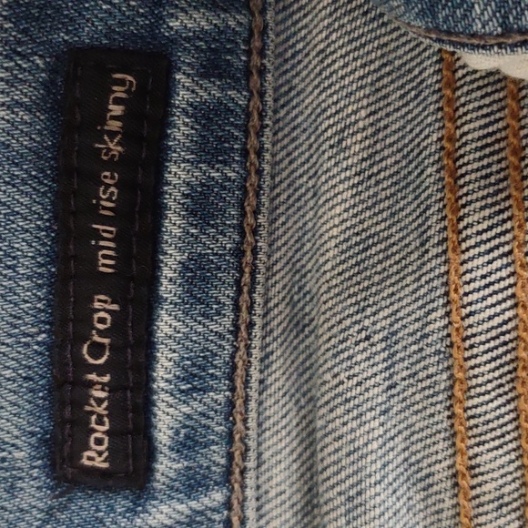 Citizens Of Humanity Size 25 Rocket Crop Midrise Skinny Distressed Blue Jeans - Picture 4 of 16